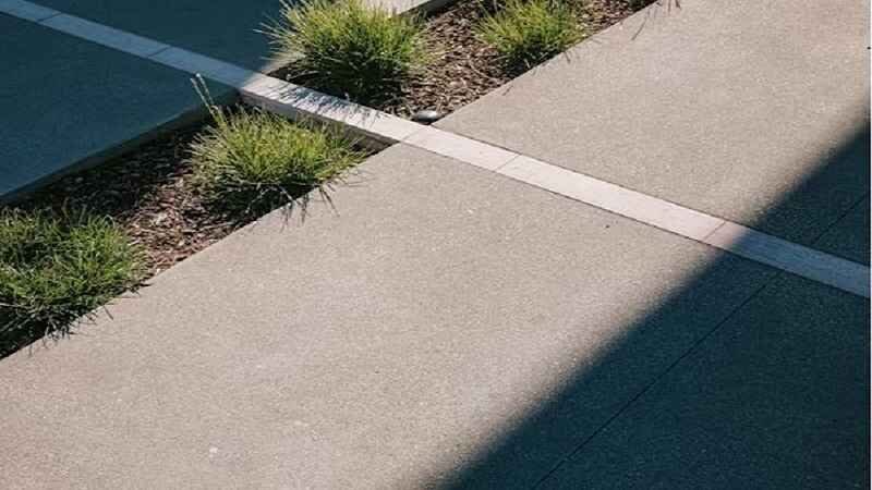 Top Tips for Maintaining a Durable and Long-Lasting Concrete Driveway